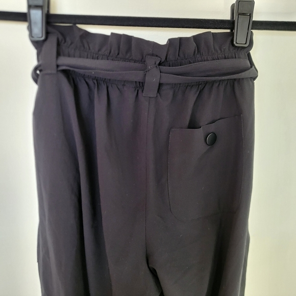 EUC Athleta Skyline II‎ Paperbag High-Rise Tapered Pants Black Size 0 - Picture 6 of 14